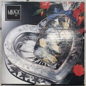 MIKASA Garden Terrace Heart Serving Candy Dish Clear Frosted 13" New in Box